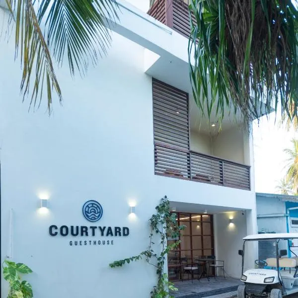 Courtyard Guesthouse，位于Kuda Huraa的酒店
