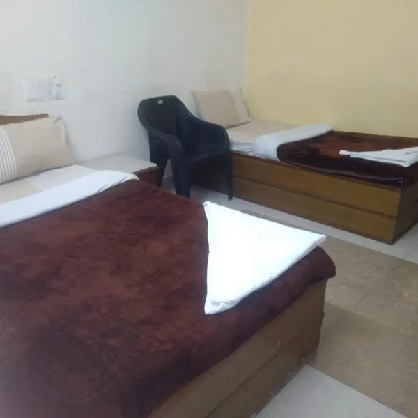 MYSORE MAHALAKSHMI ROOMS，位于迈索尔的酒店
