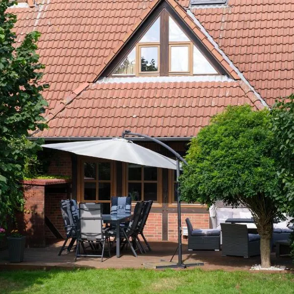 Ferienhaus Ostseeglück Neukirchen，位于Neukirchen的酒店