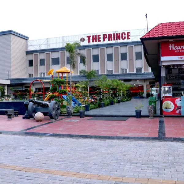 The Prince Highway Hotel，位于罗塔克的酒店