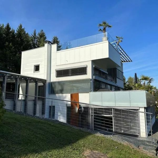 Villa Ossiacher Tauern，位于奥西亚歇尔湖畔施泰因多夫的酒店