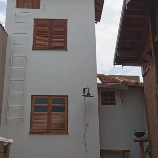 Mini Casa Furnas - Capitólio MG，位于Elisiário Lemos的酒店