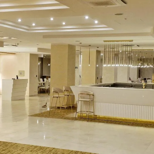 Blue&Green Baltic Hotel mediSPA&fit，位于Nowogardek的酒店