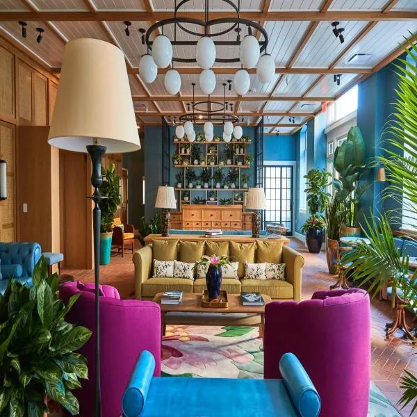 The Drayton Hotel Savannah, Curio Collection by Hilton，位于萨凡纳的酒店