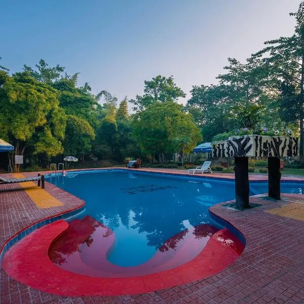 Jungle King Resort，位于坎哈的酒店