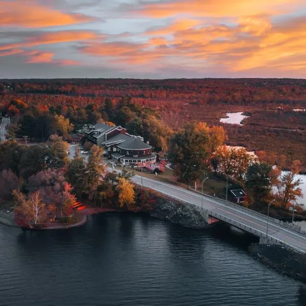 Hotel Lac Brome，位于Austin的酒店