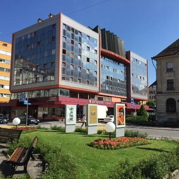 三皇酒店，位于乐罗西的酒店