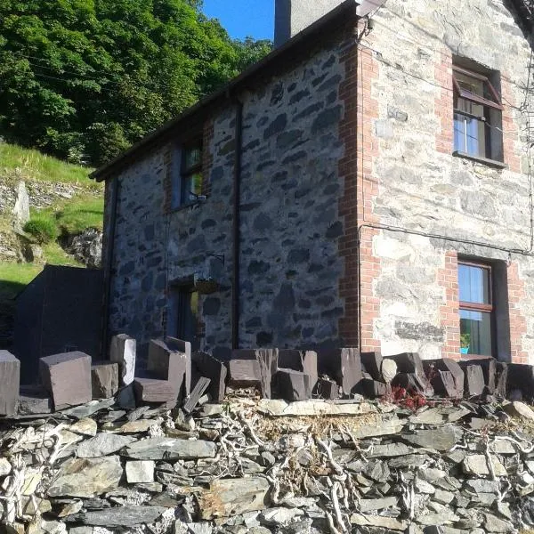 Bwthyn Bach Gilfach，位于班戈的酒店