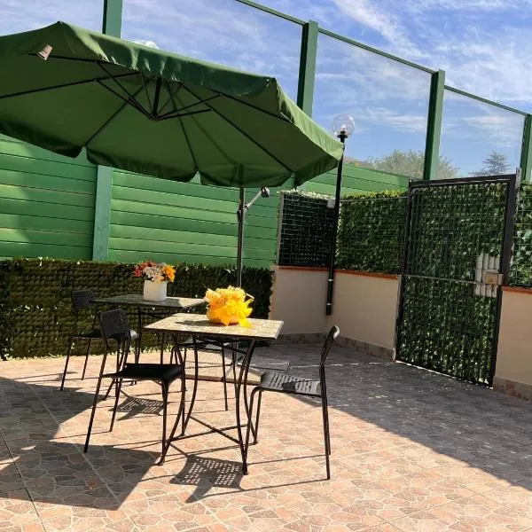 L’Angolo degli Etruschi，位于萨莱诺的酒店