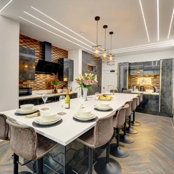 Swish Luxury Holiday Apartments，位于布莱克浦的酒店