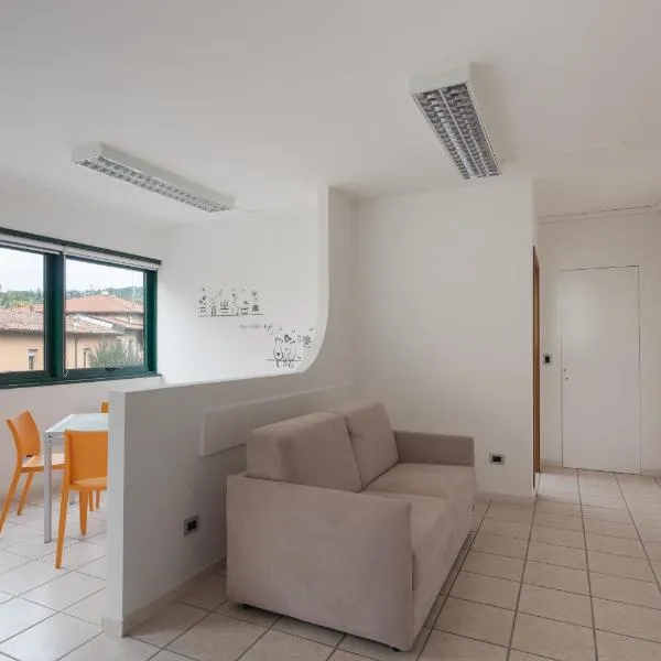 FrenkHome open space，位于Riolo的酒店