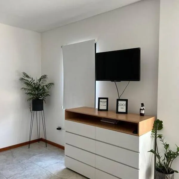 DEPARTAMENTo EN COMPLEJO RESIDENCIAL CON COCHERA，位于雷西斯膝西亚的酒店