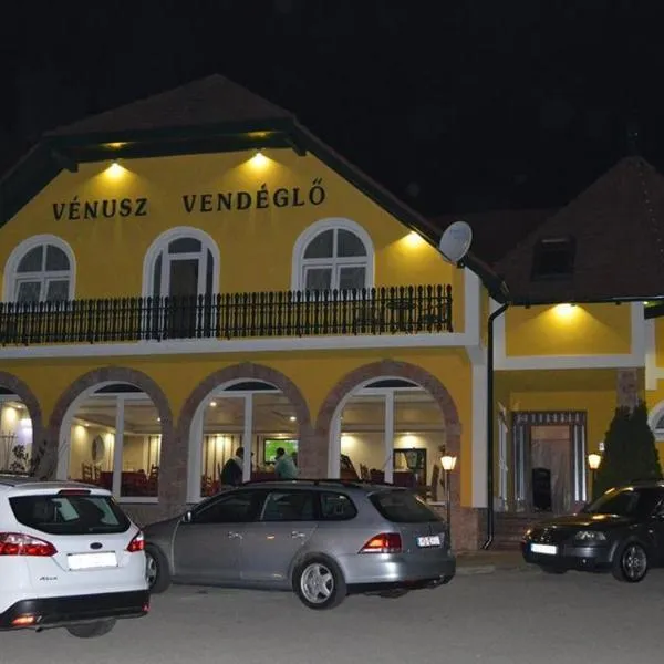 Vénusz Panzió és Vendéglő，位于Nagypáli的酒店