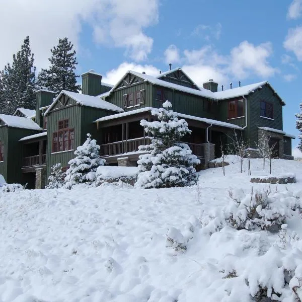 Snowcreek Resort Vacation Rentals，位于马姆莫斯湖的酒店