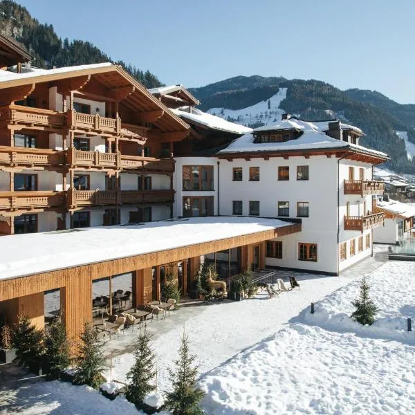 Hotel Tauernhof，位于格罗萨尔的酒店