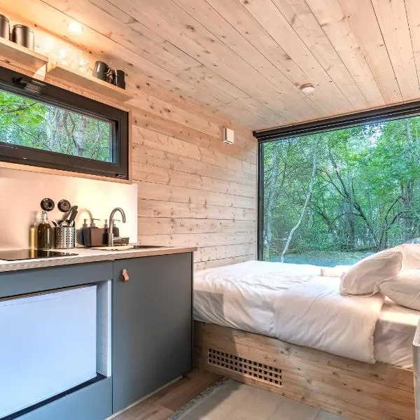 Chic Sauna Cabin Near the Sea - KOHIN Cabin Nº02，位于Sõitme的酒店