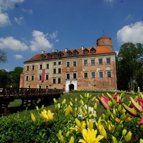 Zamek Uniejów，位于乌涅尤夫的酒店