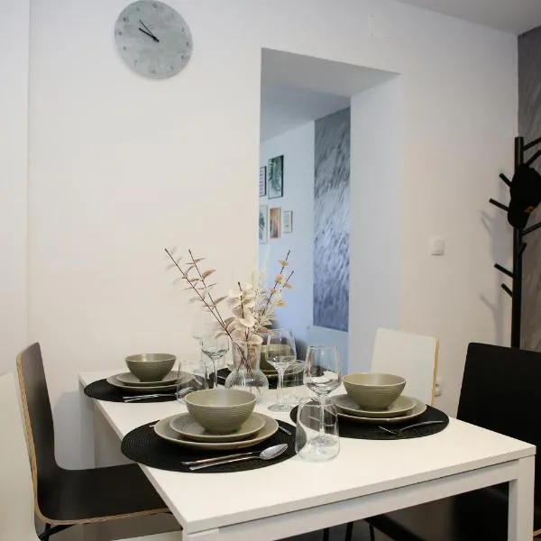 Apartman Grey，位于Lokošin Dol的酒店