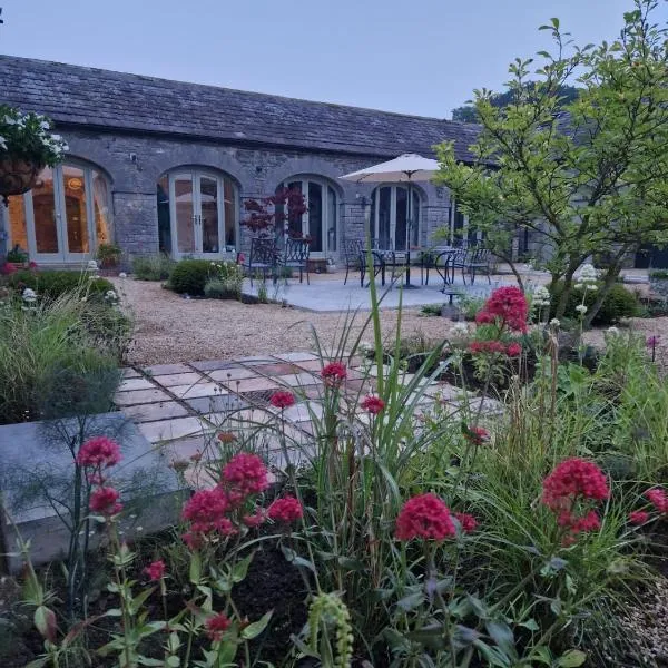 The Garden Rooms at The Courtyard,Townley Hall，位于Tullyallen的酒店