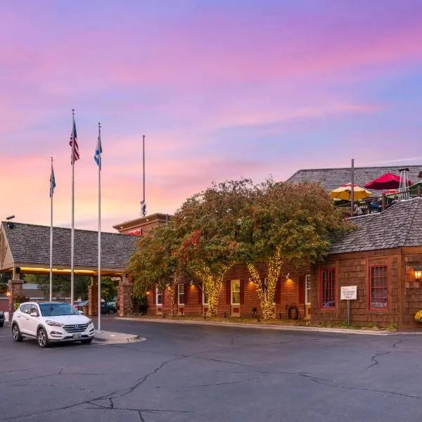 白熊乡村贝斯特韦斯特酒店，位于White Bear Lake的酒店