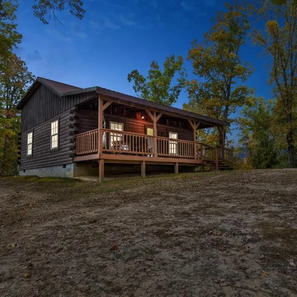 The Willow, Secluded and Cozy country cabin，位于Ravenna的酒店