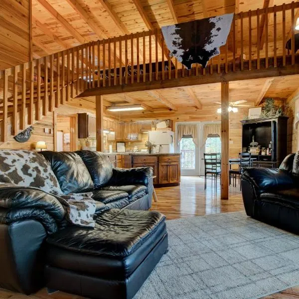 The Willow, Secluded and Cozy country cabin，位于Ravenna的酒店