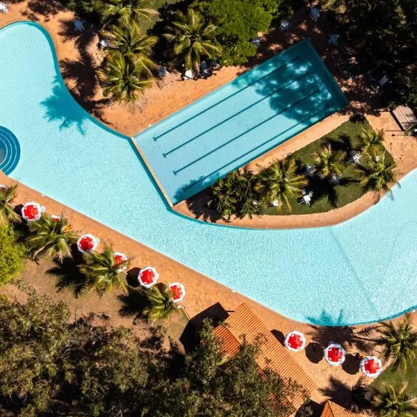 Hotel Fazenda Bonjuá，位于蒙蒂斯克拉鲁斯的酒店