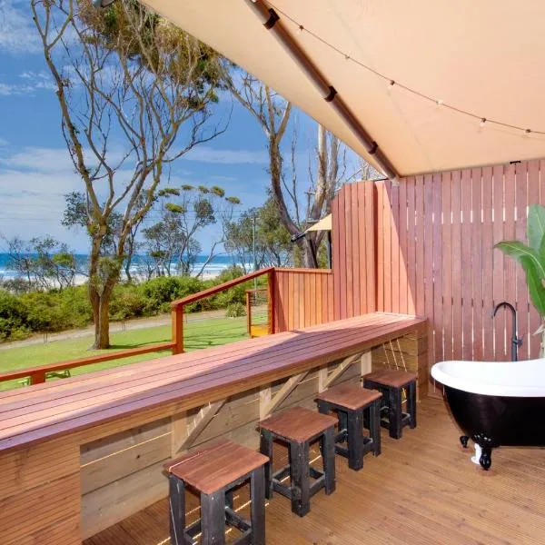 伯尼山因杰妮雅假日公园，位于Bonny Hills的酒店