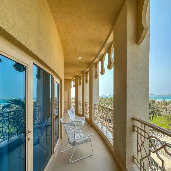 I Like Al Hamra Palace - Elite Beach & Golf Resort Private Suites，位于拉斯阿尔卡麦的酒店