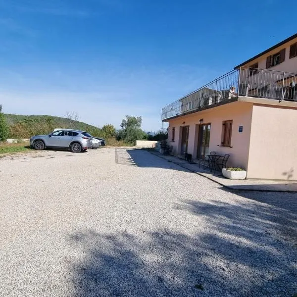Apartmani Barbara Brseč，位于布鲁赛吉的酒店