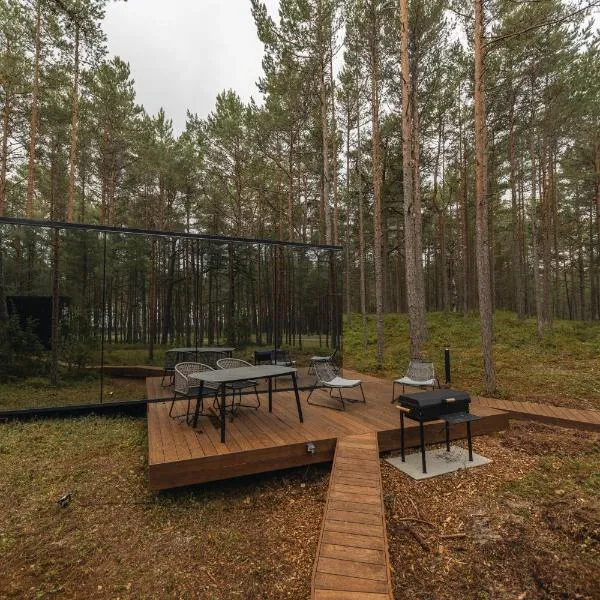 ÖÖD Hötels Lohusalu LEIDA & ENNO，位于劳拉斯玛的酒店
