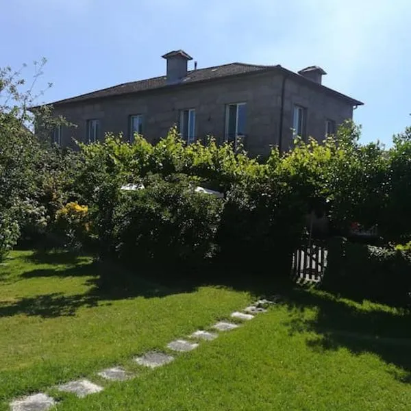 Casa finca Pitusa，位于Salvatierra de Miño的酒店