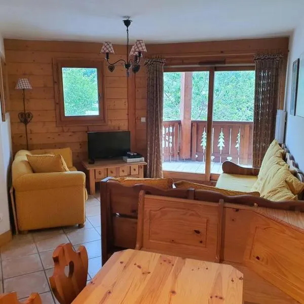 Appartement Samoëns centre 5 pers. Villa Monette，位于萨莫安斯的酒店