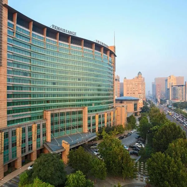 天津万丽泰达酒店及会议中心，位于滨海新区的酒店