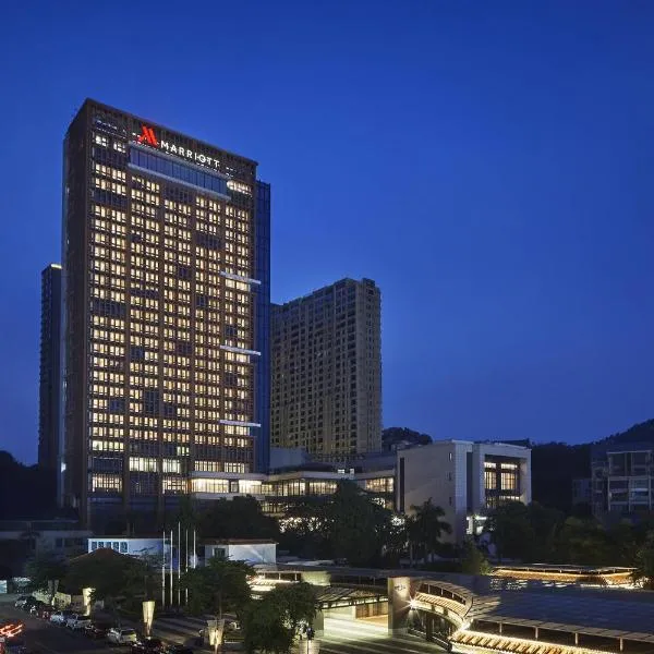 珠海新骏景万豪酒店，位于南屏的酒店
