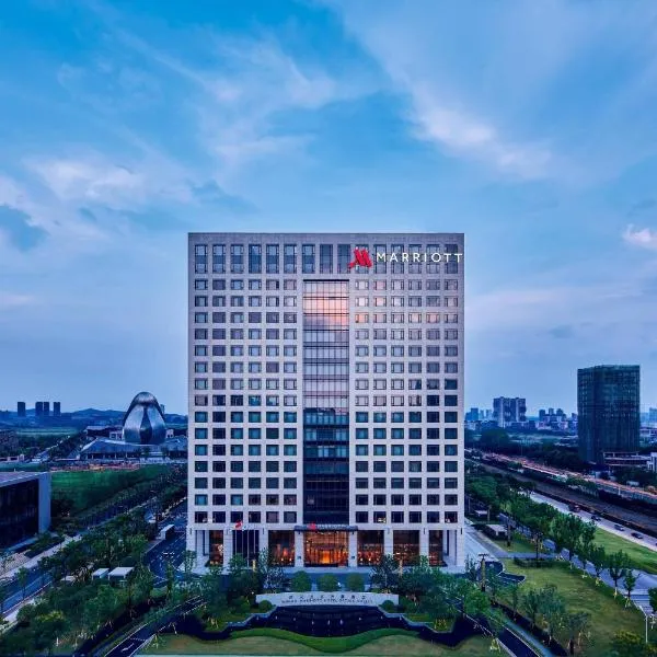 武汉光谷万豪酒店，位于青山的酒店