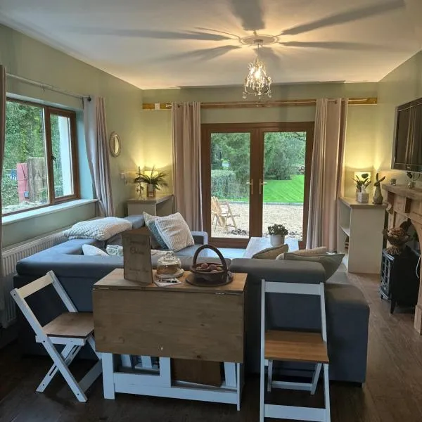 Greenvale Cabins，位于Forkill的酒店