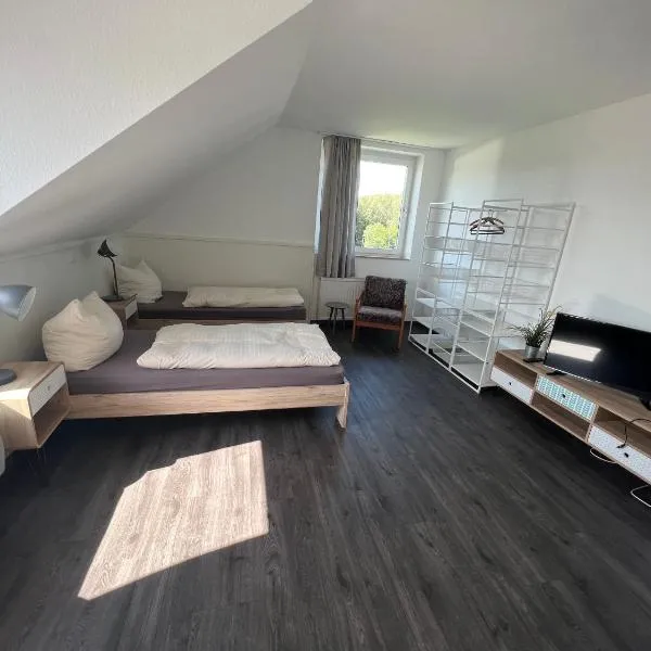 Hotel zum Kreidesee, kein Urlaubshotel !,位于Hemmoor的酒店