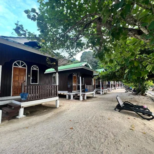 Mama's Chalet Pulau Perhentian Besar，位于浪中岛的酒店