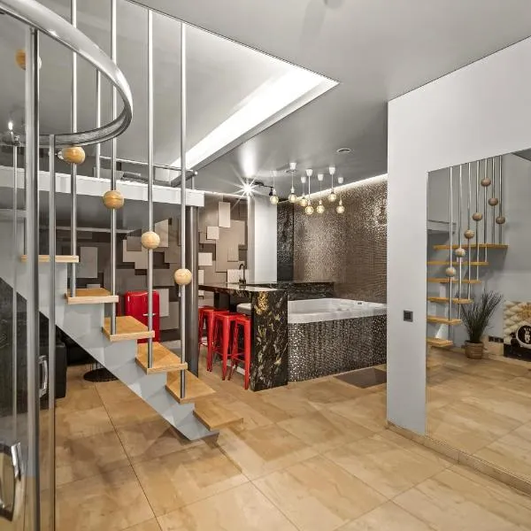 Secret Lounge - Cozy Studio with Sauna and Jacuzzi，位于维尔纽斯的酒店