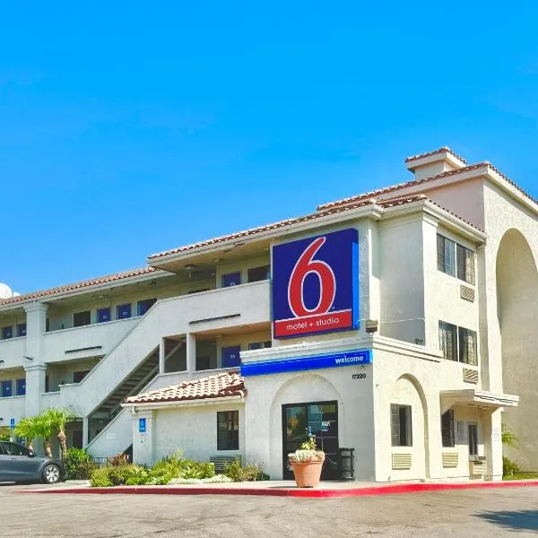 洛杉矶6汽车旅馆 - 贝尔弗劳尔，位于贝尔弗劳尔的酒店