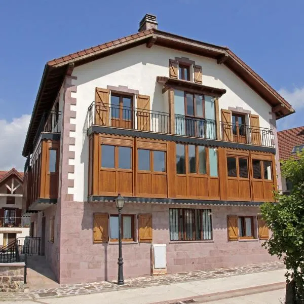 Apartamentos Irati Garralda，位于Saragüeta的酒店