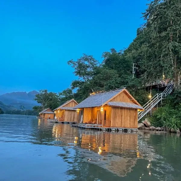 Nongkhiaw The Float House，位于Ban Phathok的酒店