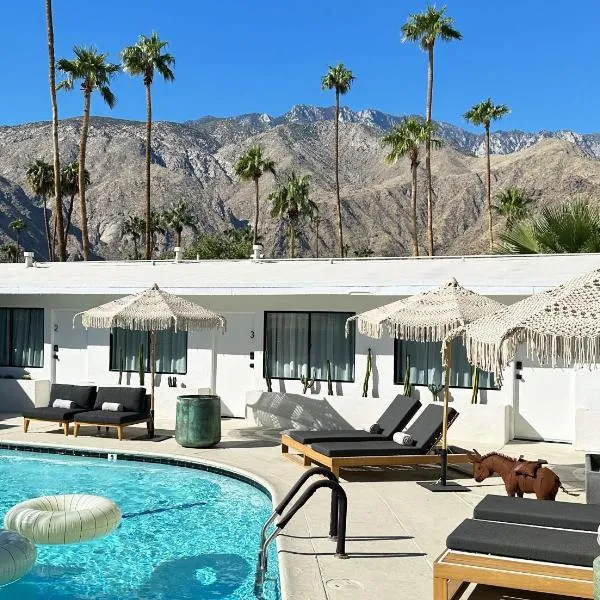 Jazz Hotel Palm Springs，位于North Palm Springs的酒店