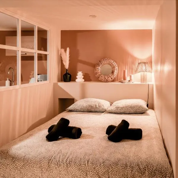 Chaleureux Studio - Centre Ville, Zénith - Wifi，位于凯恩的酒店