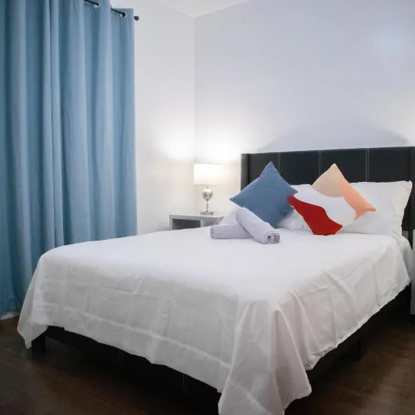 Cozy Private Room-Your Perfect place in Hamilton，位于Caledonia的酒店
