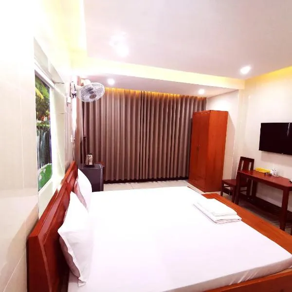 KHÁCH SẠN CÚC PHƯƠNG (CÚC PHƯƠNG HOTEL)，位于Tam Hiệp的酒店