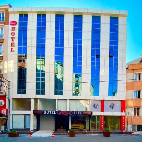 Grand Life Hotel，位于Yeniçiftlik的酒店