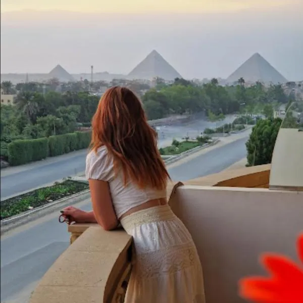 Pyramids sunrise inn，位于Abū Şīr的酒店