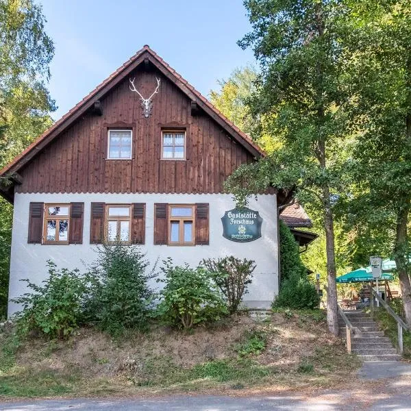 FeWo im Gasthof Forsthaus，位于马克特雷德维茨的酒店